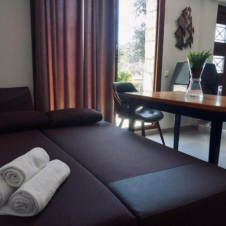 Moxy Paxos Apartments Gaios Eksteriør bilde