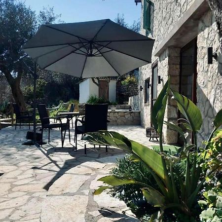 Moxy Paxos Apartments Gaios Eksteriør bilde